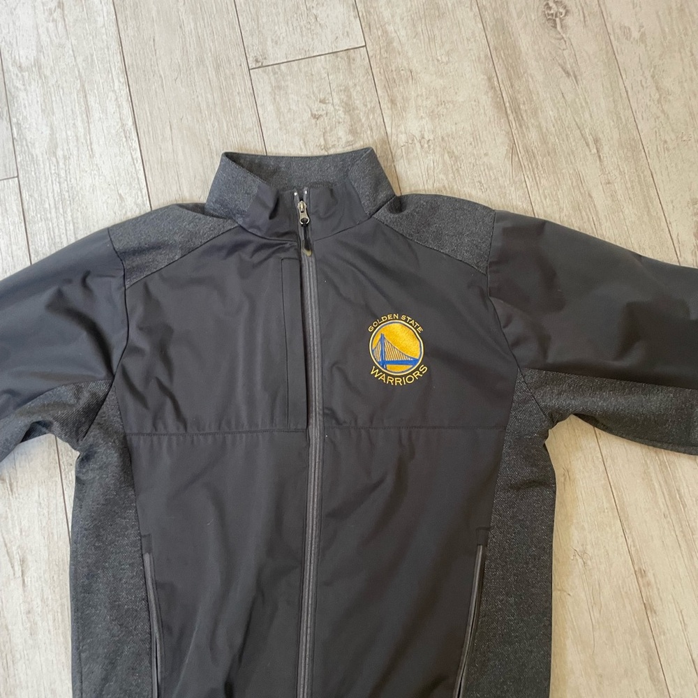 Golden State Warriors- Antigua Black and Gray Windbreaker Jacket - Picture 3 of 6